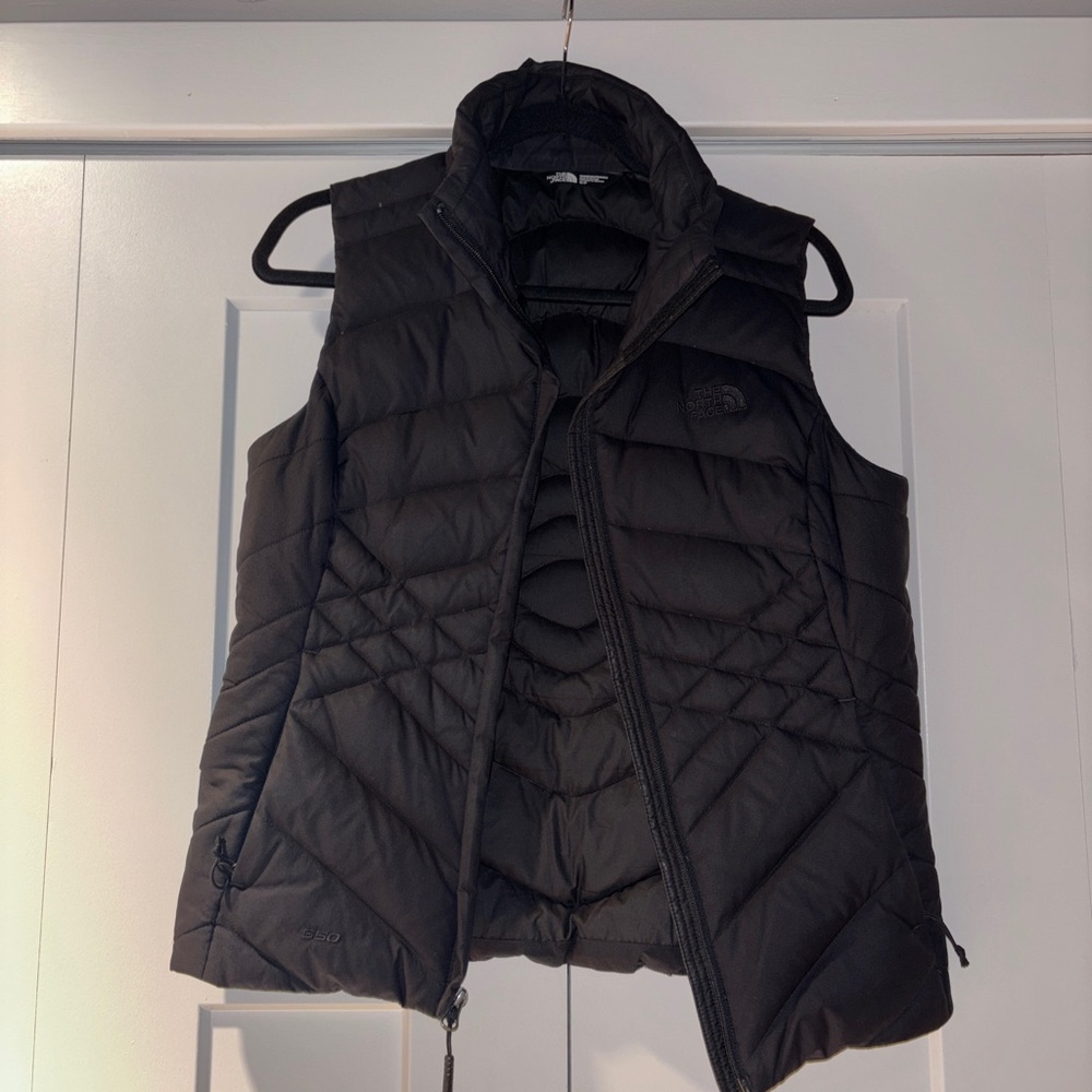 The North Face Women's Black Puffer Vest